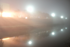 夜霧の川辺 その2