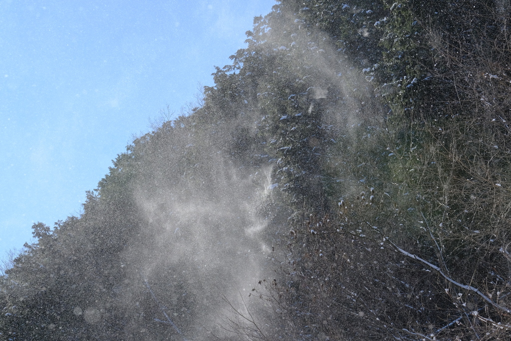 雪煙舞う　その2