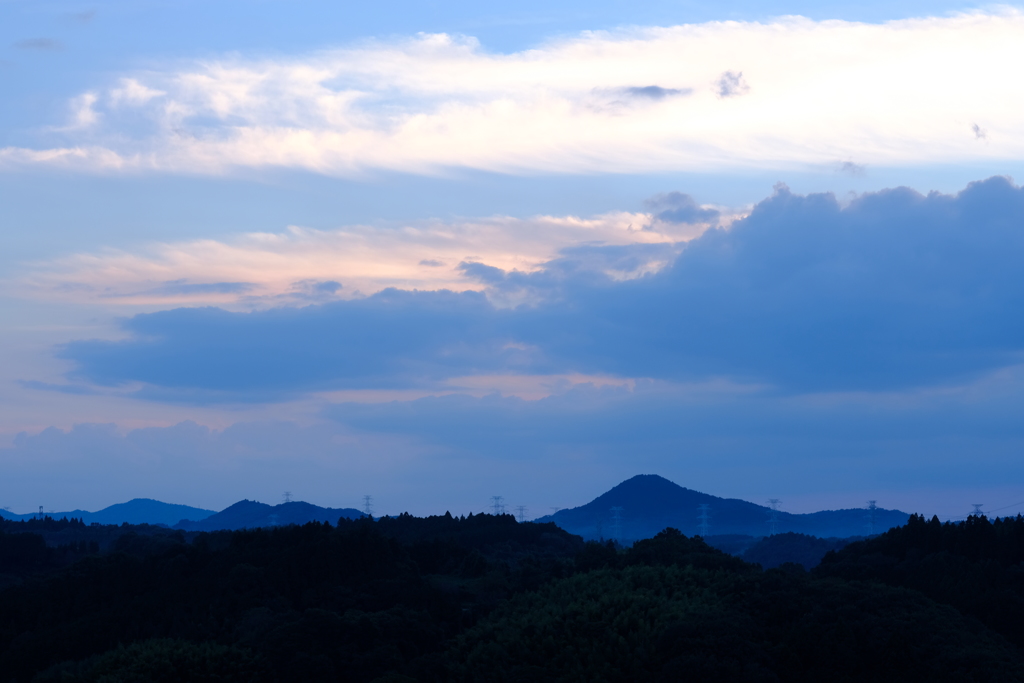 白い雲青い雲