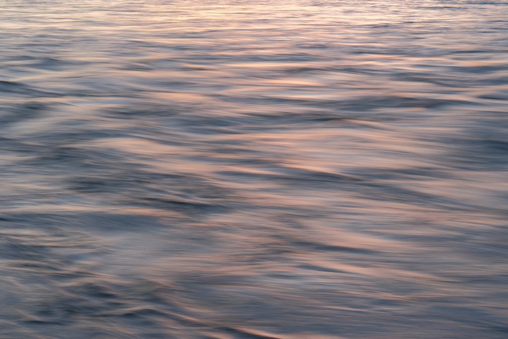 夕暮れの川　その２