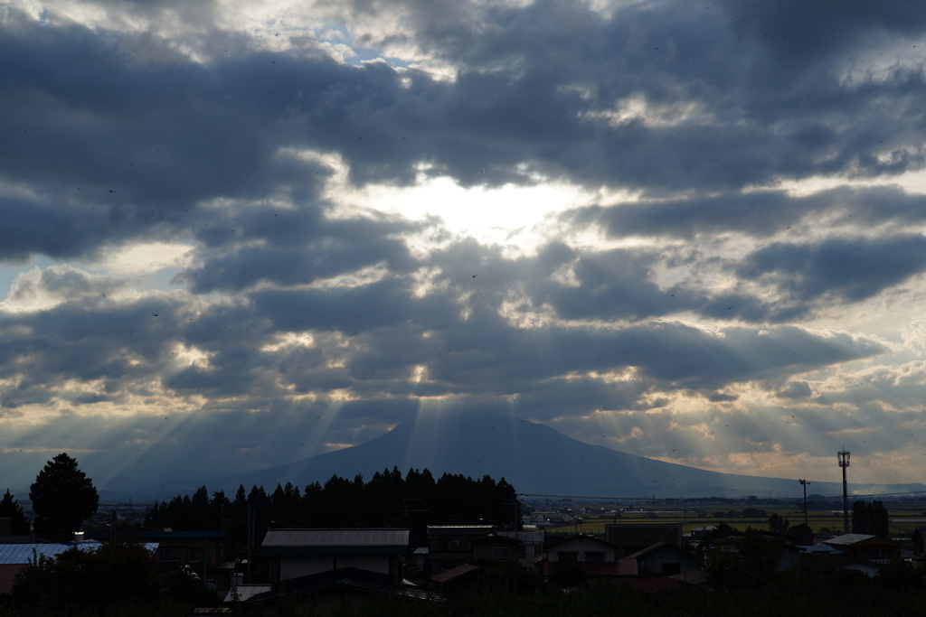 雲間からの光