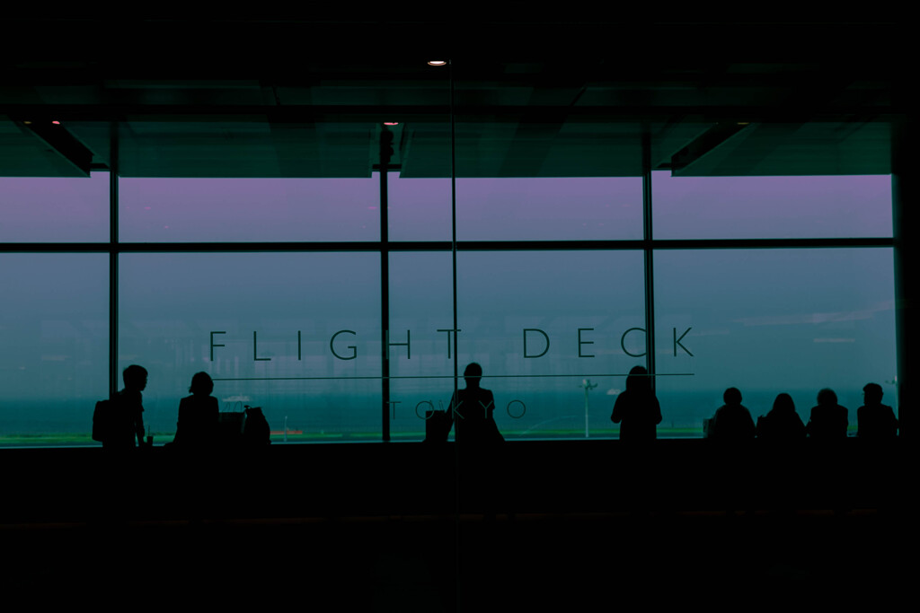 夕暮れの空港