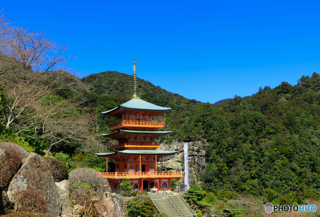 三重塔と那智の滝