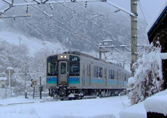 冬の姨捨駅にて