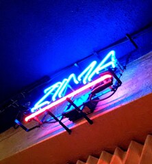 NEON