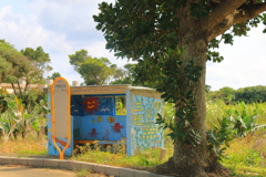 南の島の小さなバス停