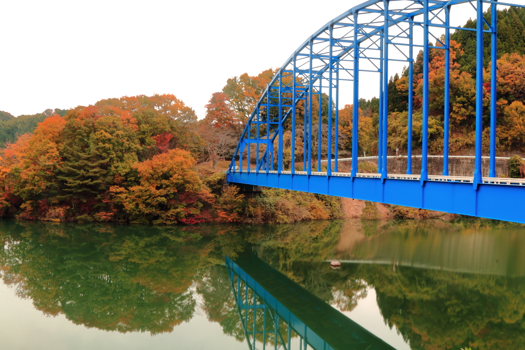 青い橋