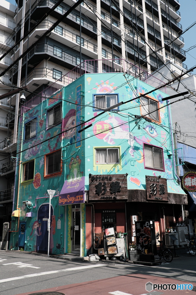 building wall painted（塗り壁ビル）