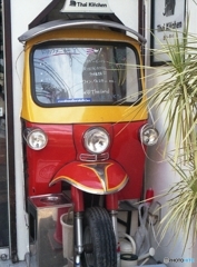 TUK TUK