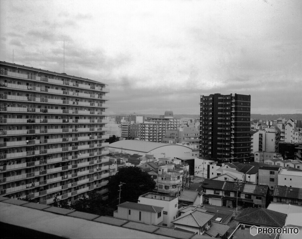 試写１　ベランダからの風景　～オレノフィールド4x5Mk2～