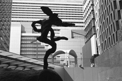 すたこらさっさ