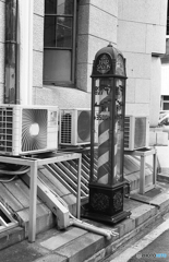 レトロなビルの理髪店