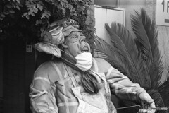 ッラッシャイマセ　