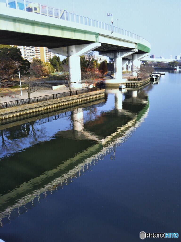 青　大川