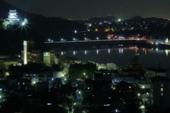 夜に浮かぶ城