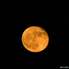 お月様もハロウィーン