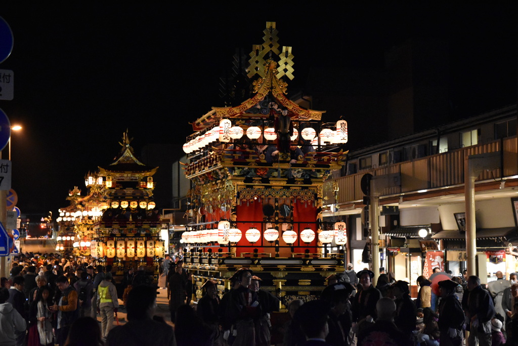 春の高山祭　宵