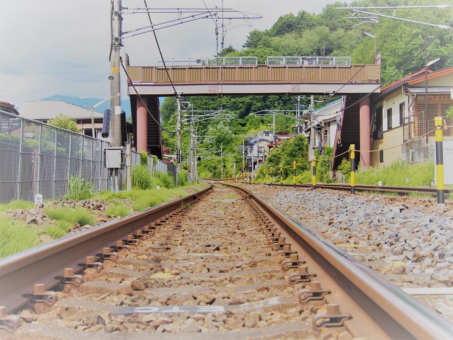 木曽福島の見晴らしのいい線路