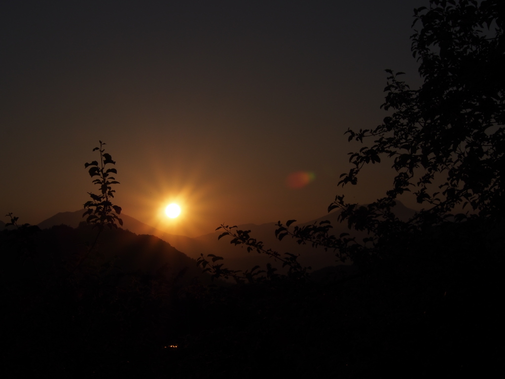 渋温泉から観た夕日①