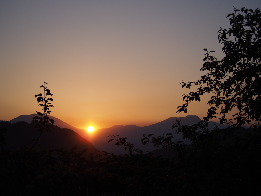 渋温泉から観た夕日④