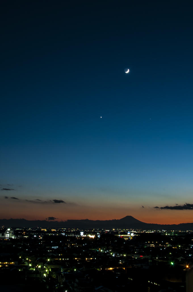 宵の明星富士月