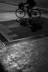 灼熱のアスファルト