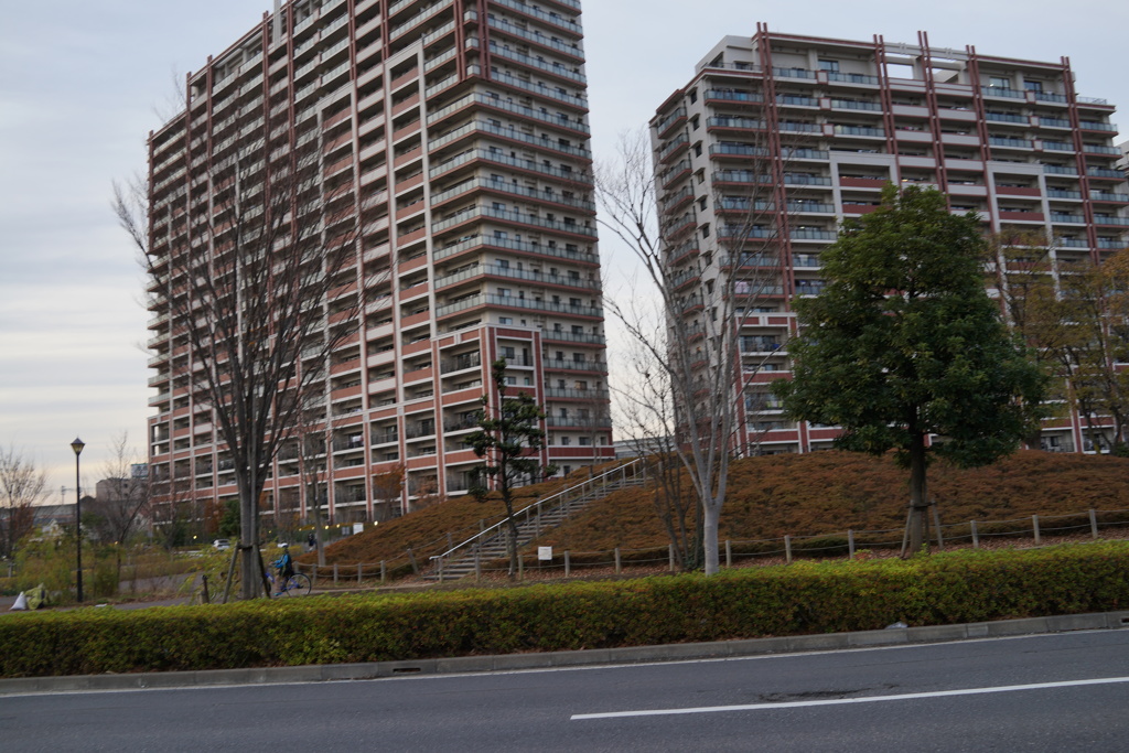 夕暮れマンション