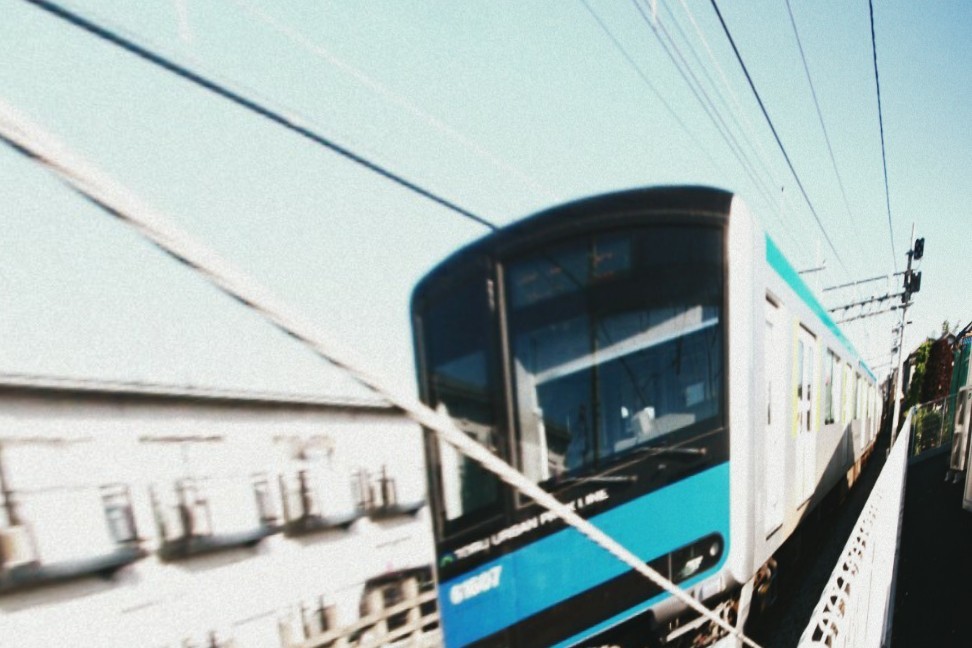 風を切れない各駅鈍行～