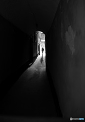 細い路