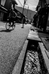 水音だけの静寂