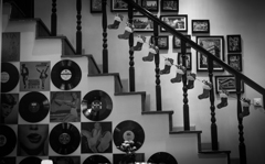 サンタは階段からくる