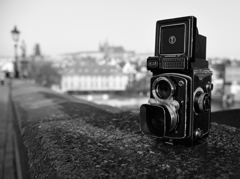 古い街　喜ぶ写真機