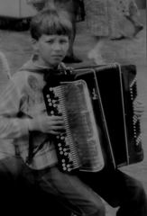 生きるため・・弾く