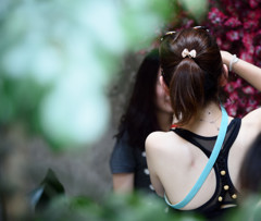 撮影者の美しき背