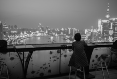 舞台衣装をまとう街