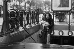 冷蔵庫のような街角