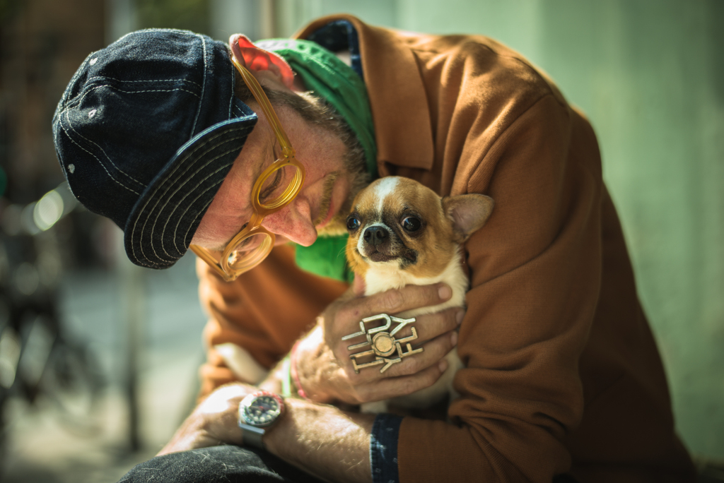 教授と仔犬