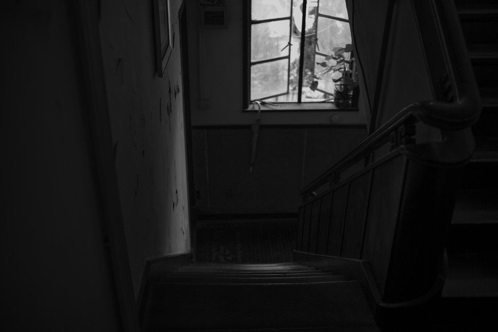 古い階段の呼吸