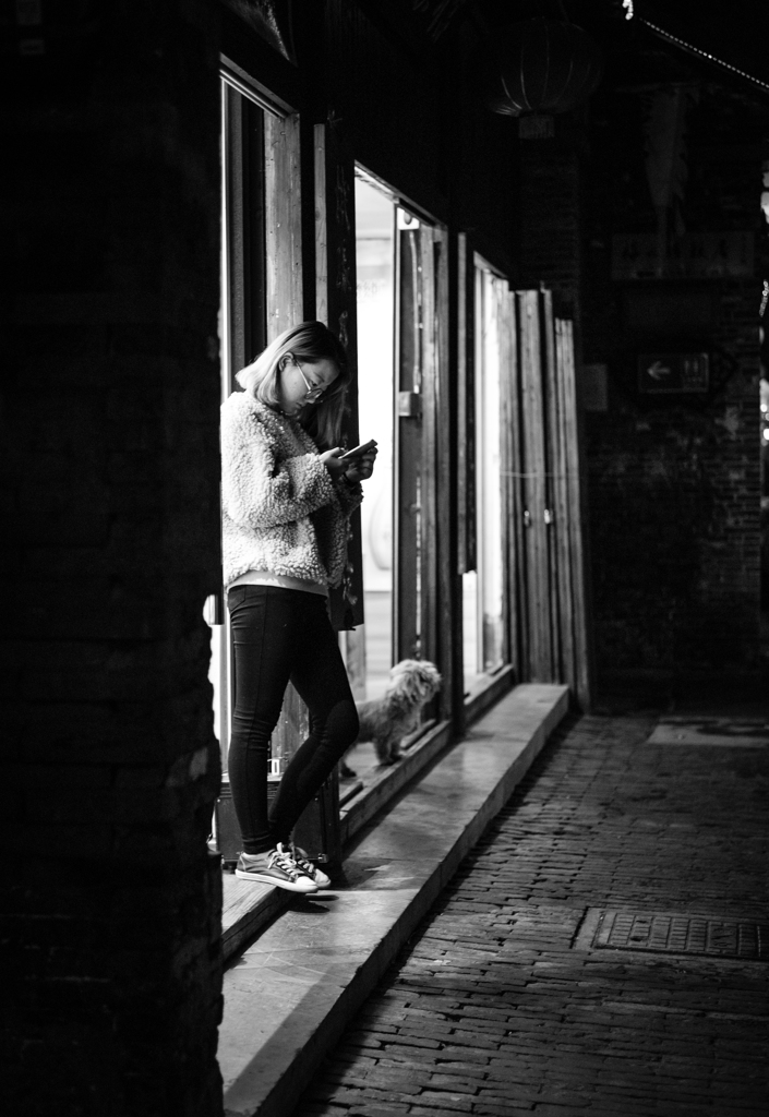 閉店間際・・相棒も一日を思ふ