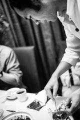 丁寧な給仕が喜び