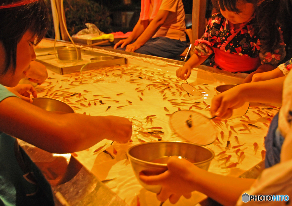 金魚すくい