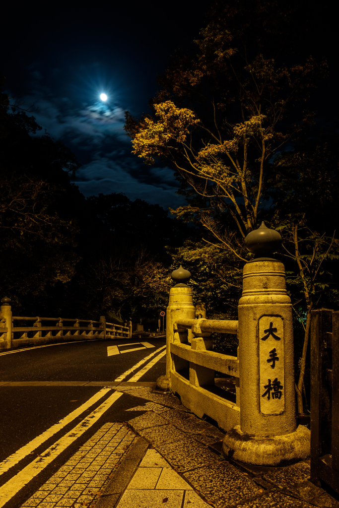 夜の橋