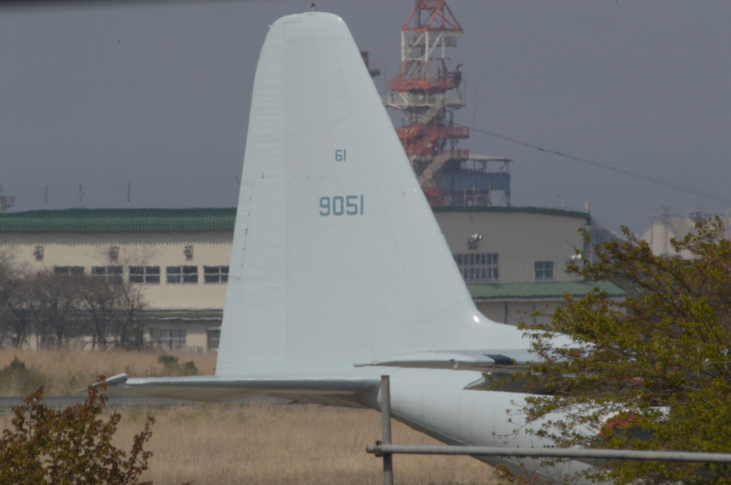 海上自衛隊　Ｃ１３０　尾翼