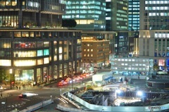 東京駅丸の内出口前