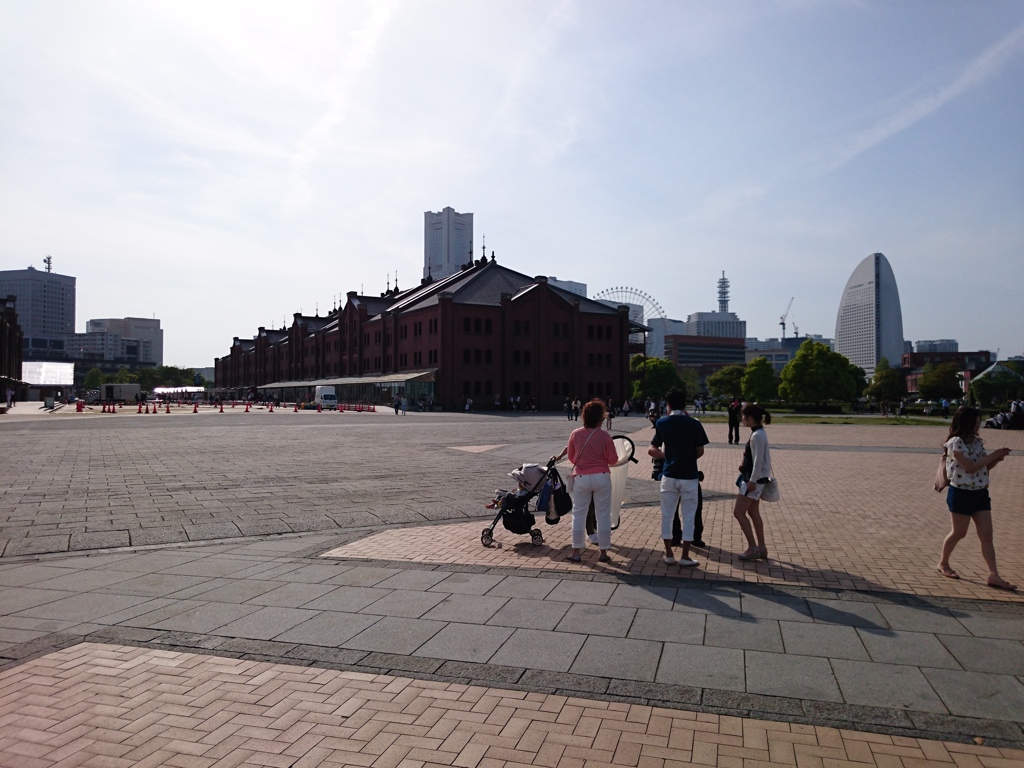 横浜