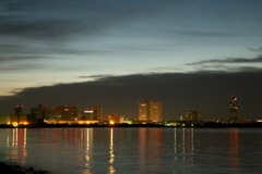 幕張メッセ 夜明け前