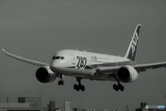 ７８７