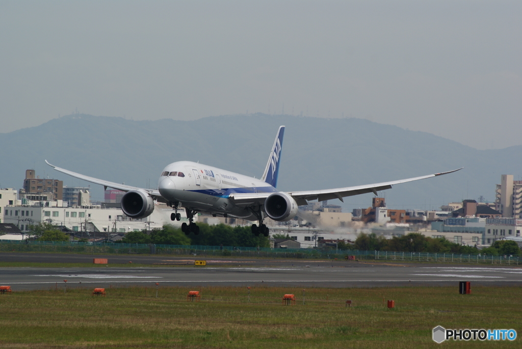 B787