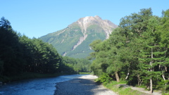 梓川から焼岳