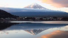 富士山の夜明け